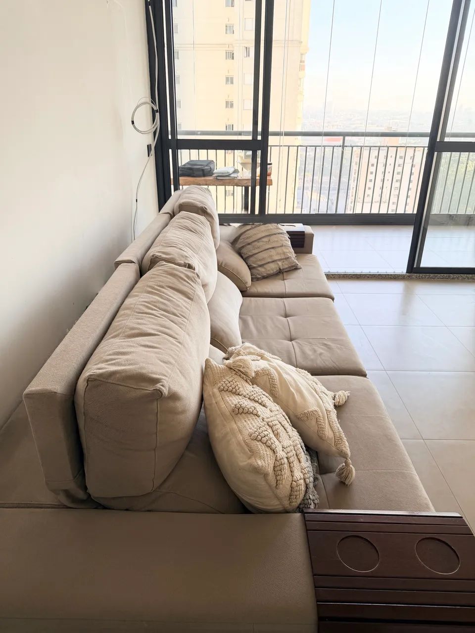 Sofá Retrátil e Reclinável 2,90m no Bege claro - Foto 3