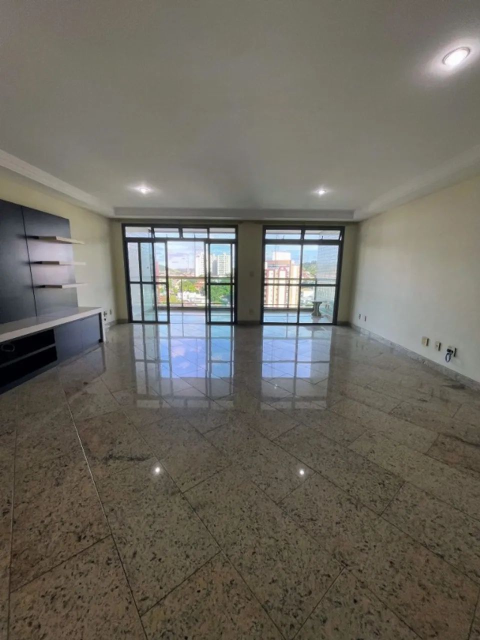 Apartamento no Gilberto Machado com Três Suítes - Foto 2