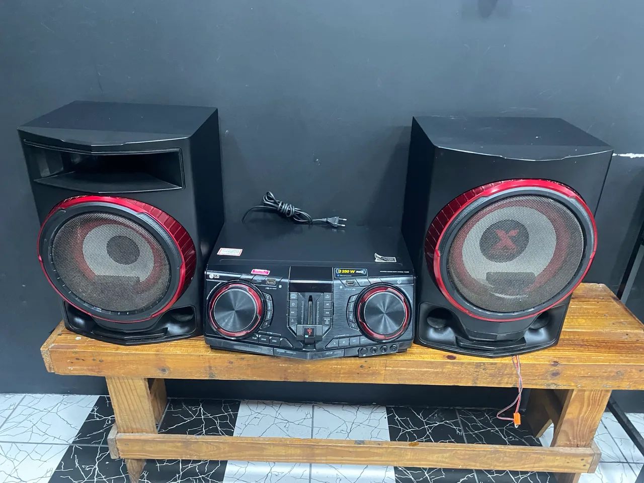 Vendo som LG funcionando perfeitamente 