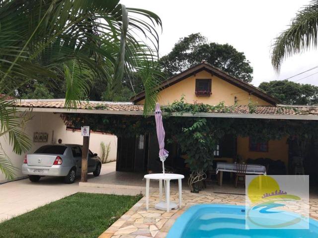 Casa com piscina no Balneário Rainha do mar em Itapoá-SC CA0032