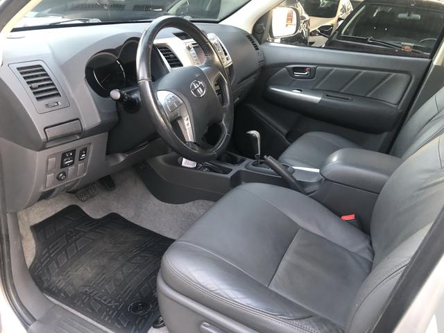 Hilux srv automático 3.0 diesel ano 2013 - Foto 18