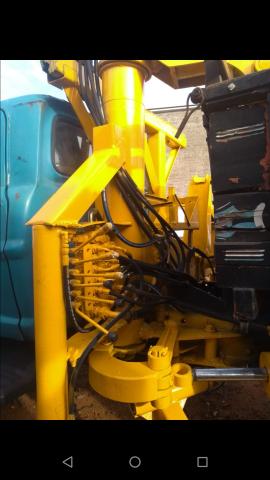 Caminhão ford 600 com munck operacional - Foto 2