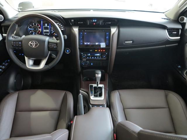 TOYOTA SW4 DSL 4X4 SRX AT 5S 19/20 - Foto 9