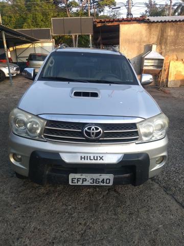 Toyota sw4 diesel 4x4 srv turbo 7 lugares - Foto 3