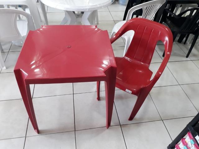 Jogo de Mesa Plástico - Foto 2