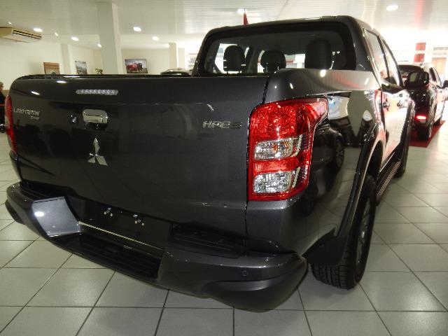 Mitsubishi L200 Triton Sport HPE-S Couro Xenon Conheça o Mit Facil e Desafio Casca Grossa - Foto 7