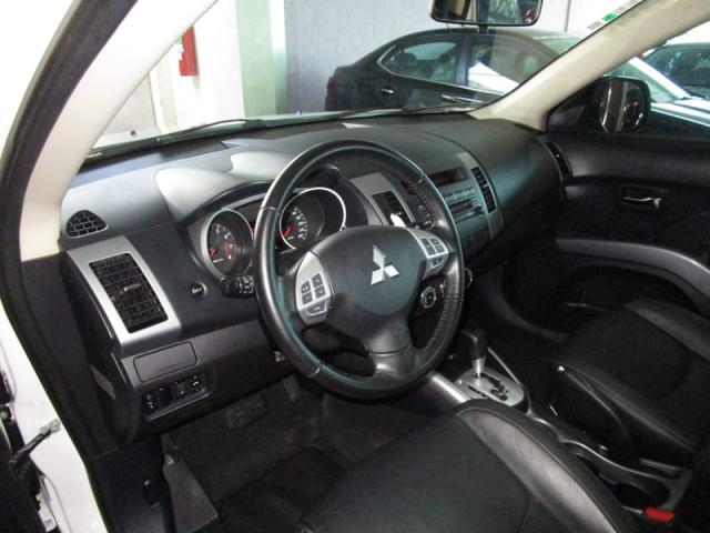 MITSUBISHI OUTLANDER 2.0 16V 160CV - Foto 8