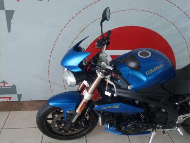 Triumph Speed Triple 1050i TRIPLE 1050i SUPER NOVA ABS - Foto 3
