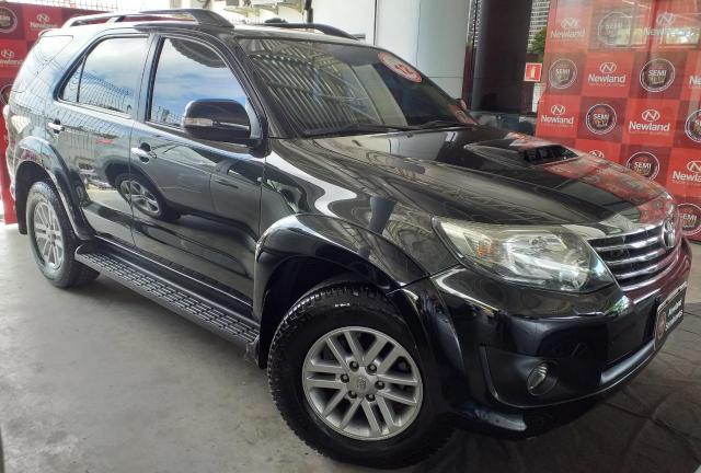 TOYOTA HILUX SW4 3.0 SRV 4X4 7 LUGARES 16V TURBO INTERCOOLER DIESEL 4P AUTOMA. - Foto 2