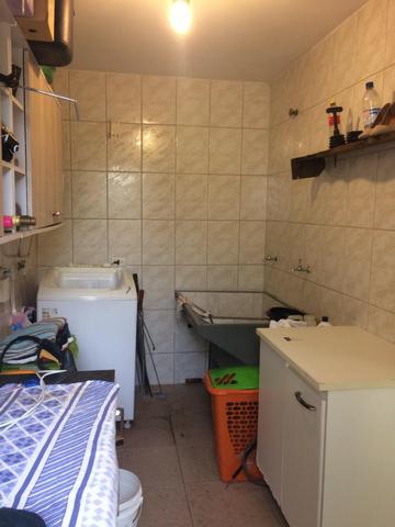 Sobrado localização privilegiada, semi-mobiliado, 3 quartos (1 suíte) + escritório/quarto - Foto 7
