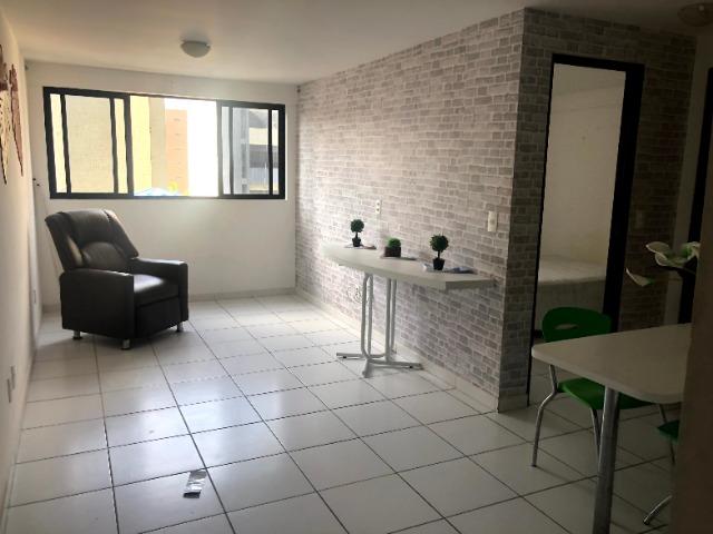 Lindo apartamento mobiliado quarto e sala area nobre de Jatiuca - 2 qds praia - Foto 6