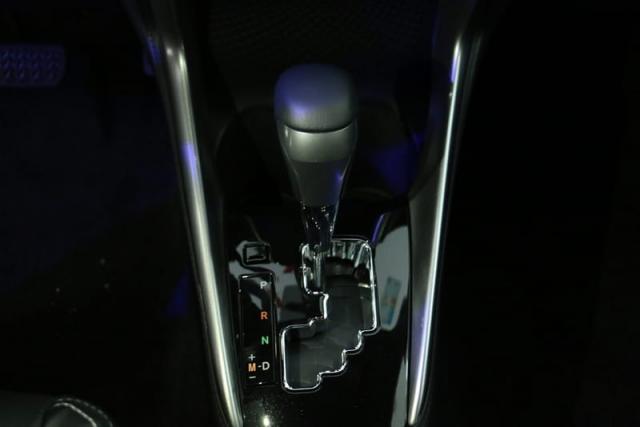 TOYOTA YARIS HATCH XS AT 19/20 - Foto 10