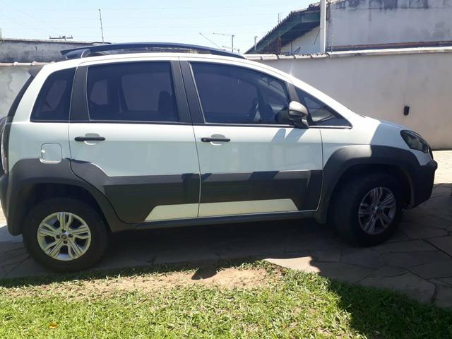Fiat Idea 1.8 16v - 2014 - Foto 2