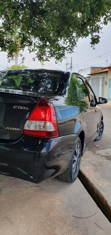 Etios 1.5 platinum automático 17/18 sedan - Foto 8