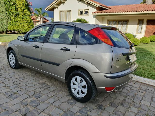 Focus gl 1.6 completo - Foto 9