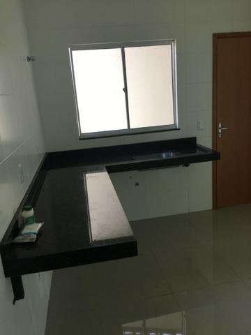 Vende-se está linda casa no Vale do Sol
