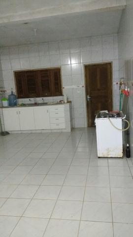 Casa em rua pública - Foto 5