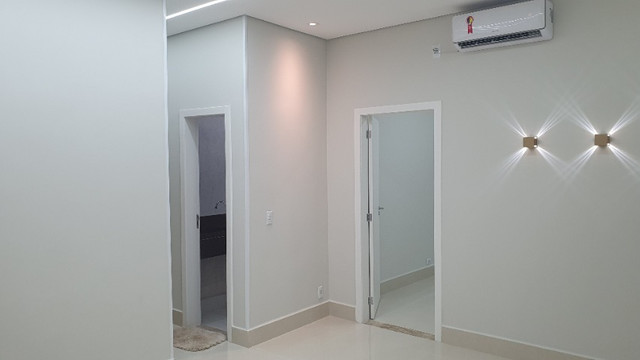 Casa em Taguatinga norte - maravilhosa de 4 Suítes- QNL 23 - Foto 2
