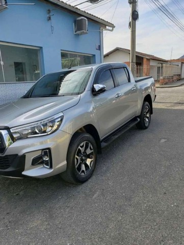 TOYOTA HILLUX SRX 2.8 AUT 2020