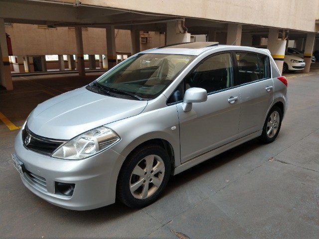 NISSAN TIDA 2012 FLEX AUTOM COMPLETO, FINANCIO