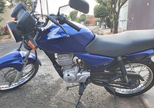 TITAN ES 2008