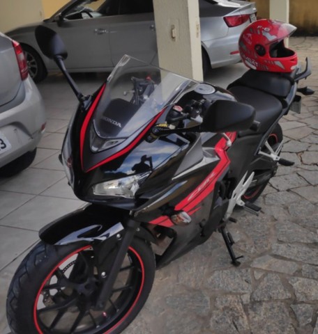 MOTO HONDA CBR 500R