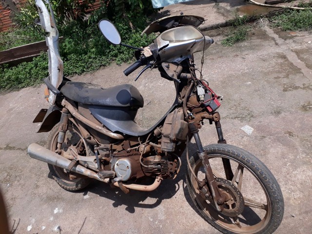 VENDO MOTO WEB