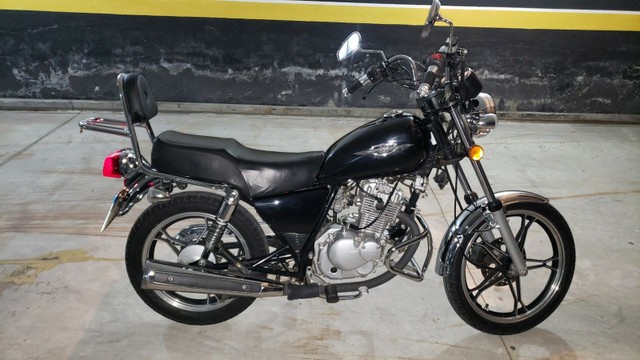 SUZUKI INTRUDER 2016