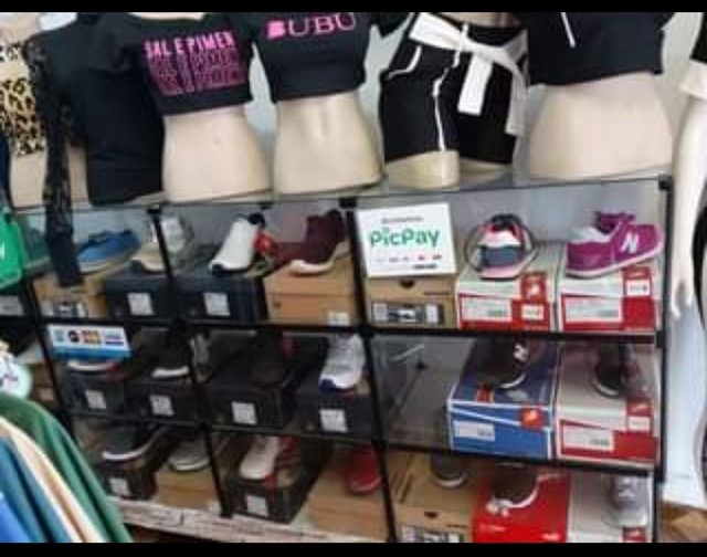 Vendo ou troco loja de roupas e calçados - Roupas e calçados - Jardim  Silveira, Barueri 1015484305 | OLX