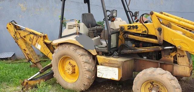 Retro scavadeira jcb 4x2 ano 1996.   