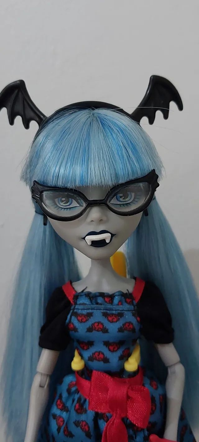 Boneca Monster High Clawdeen Freaky fiel trip incompleta, usada