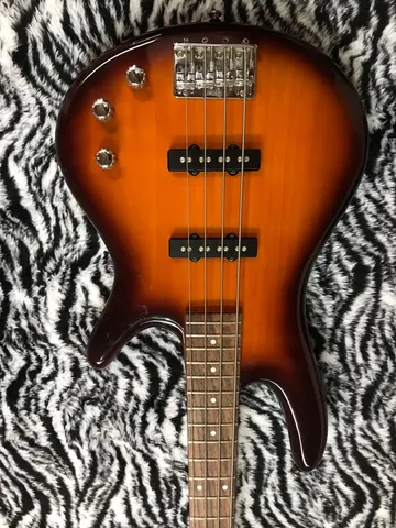 Baixo ibanez GSR 180