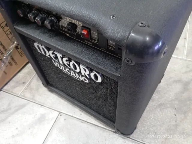 Amplificador  Vulcano Meteoro Junior 35Bs na caixa venda ou troca    - Foto 3