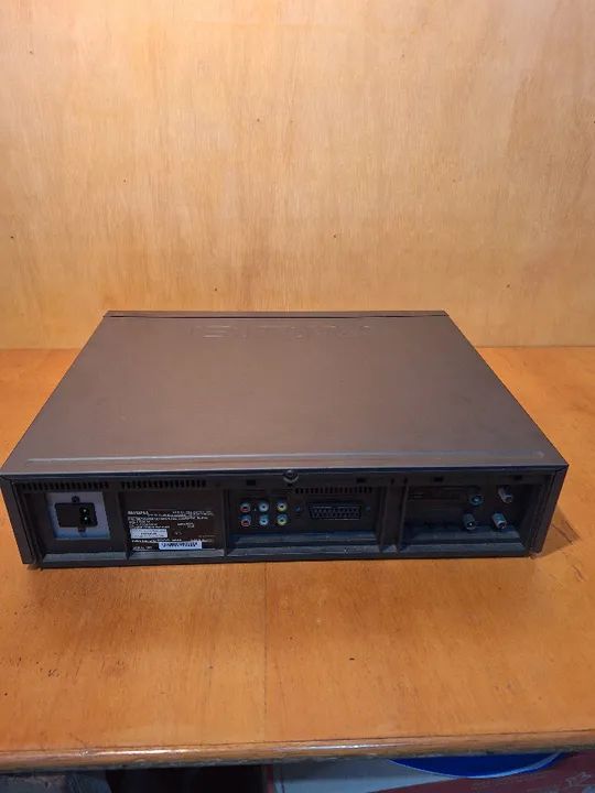 VCR AIWA Video Cassette HI-FI STEREO Multi system 4 Cabeças HV-MX 100U - Foto 4
