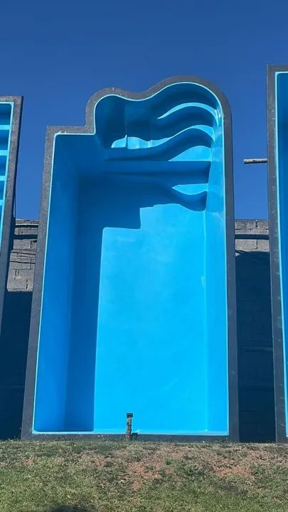 Ana: Piscina de 6 metros com escada de onda diretamente de fabrica 
