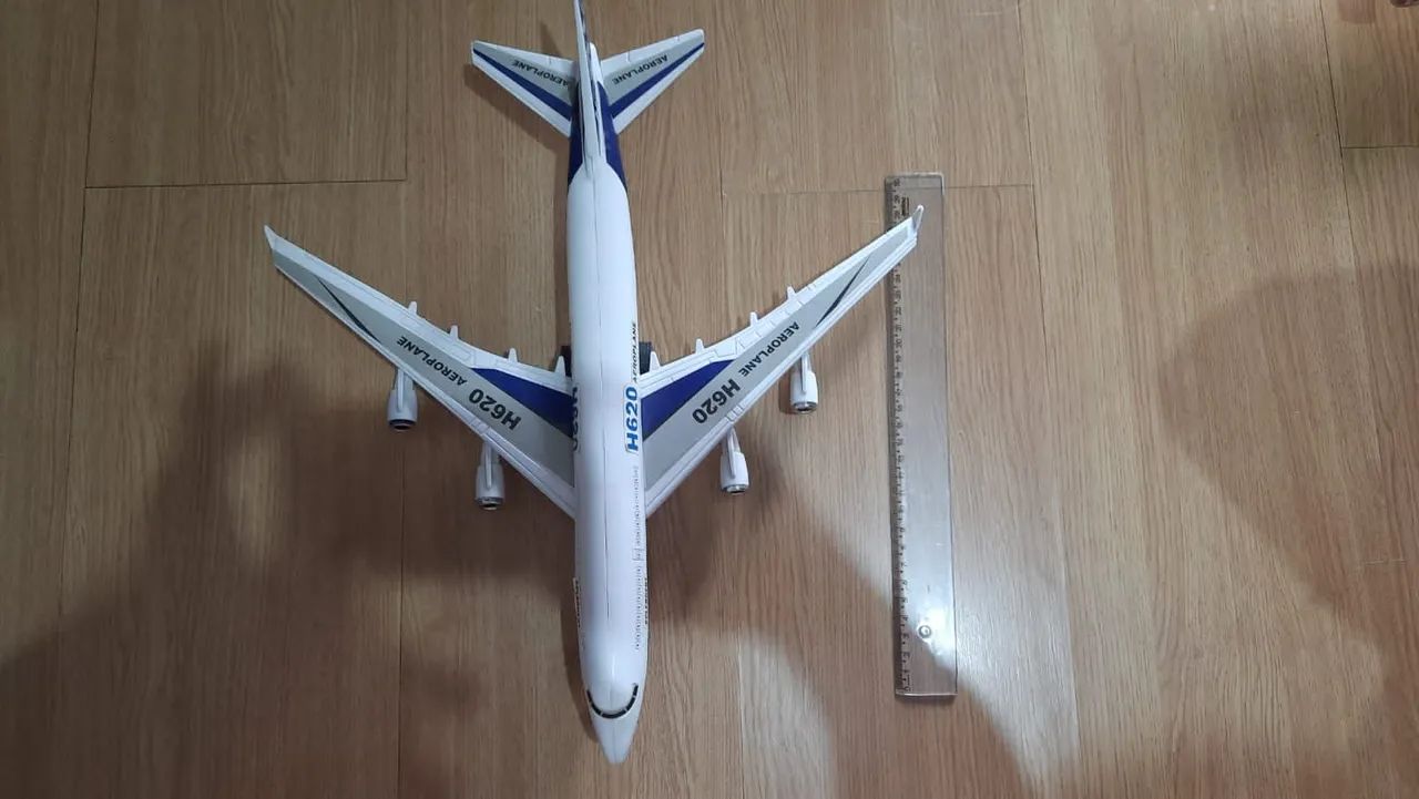 Carros de Brinquedo - Coleção de 5 Carros e Aviões. - Foto 2