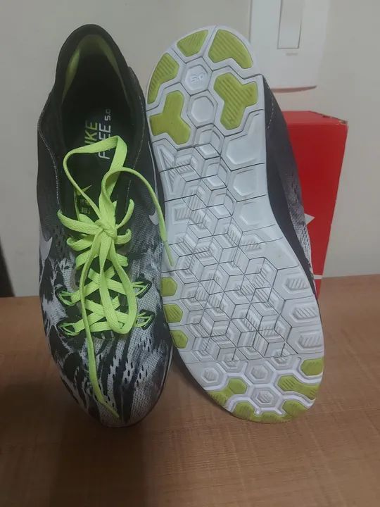 Tenis Nike Free TR FIT 5 (38) - Foto 4