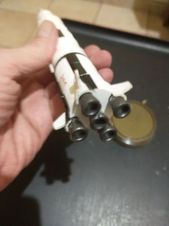 Miniatura foguete super detalhista - Foto 4
