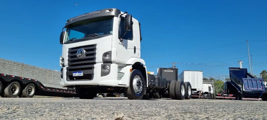 Vw 17280 6x2 / 24280 Baixo Km Entre Eixo 4,80 Ano 2019 - Foto 5