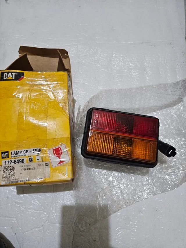 Retro escavadeira caterpillar 414 416 420 430 450  lanterna traseira nova original 1726490