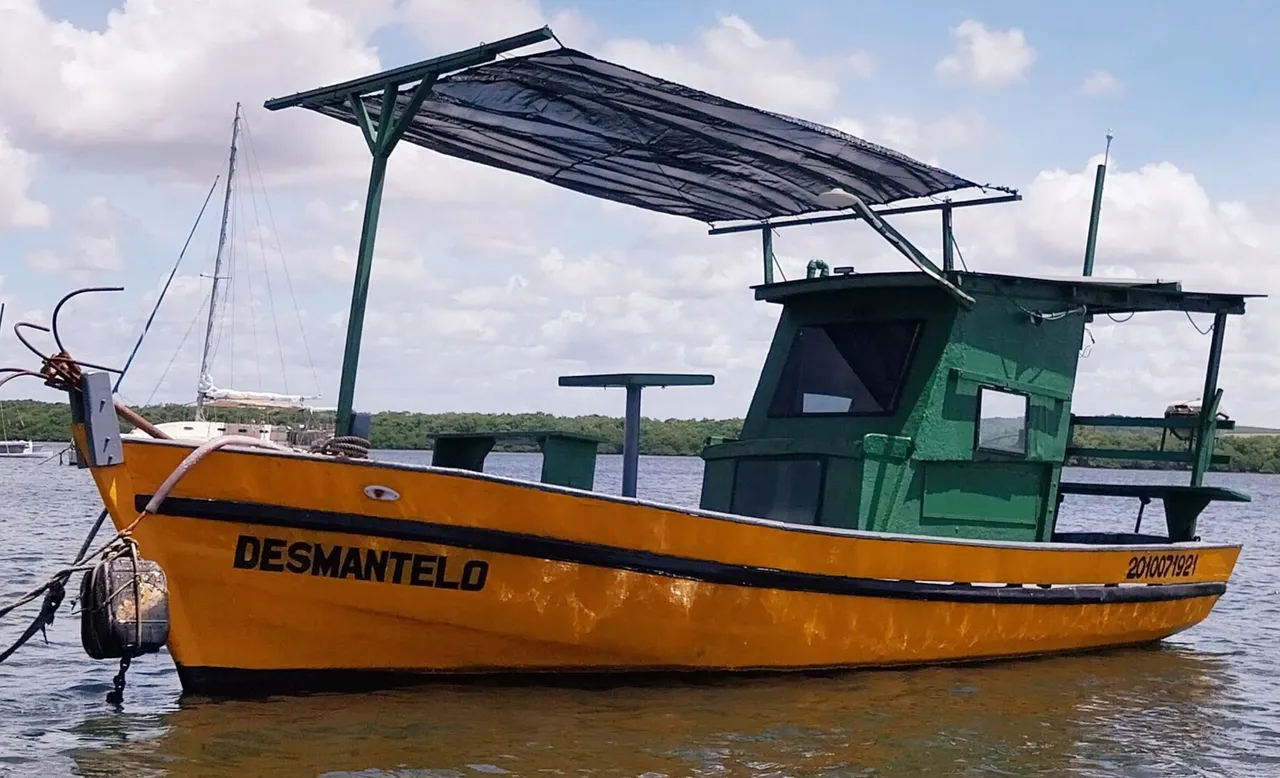 BARCO , BOTE, LANCHA PASSEIO E PESCA -ACEITO CARRO OU MOTO