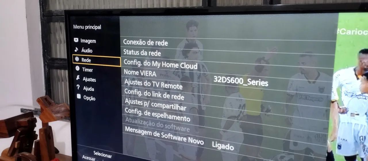 VENDO ESSA TV DA MARCA PANASONIC DE 32 POLEGADAS SMART COMPLETA COM CONTROLE REMOTO E PÉ  - Foto 2