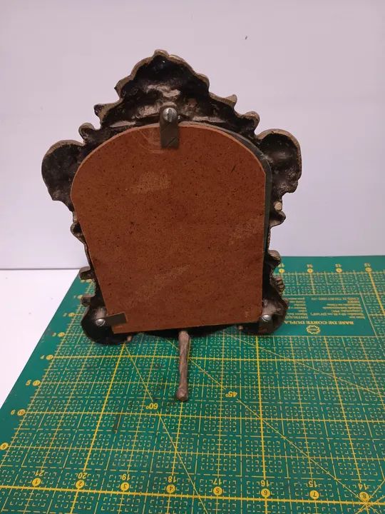 Porta-retrato antigo bronze 21 x 14 cm - Foto 2