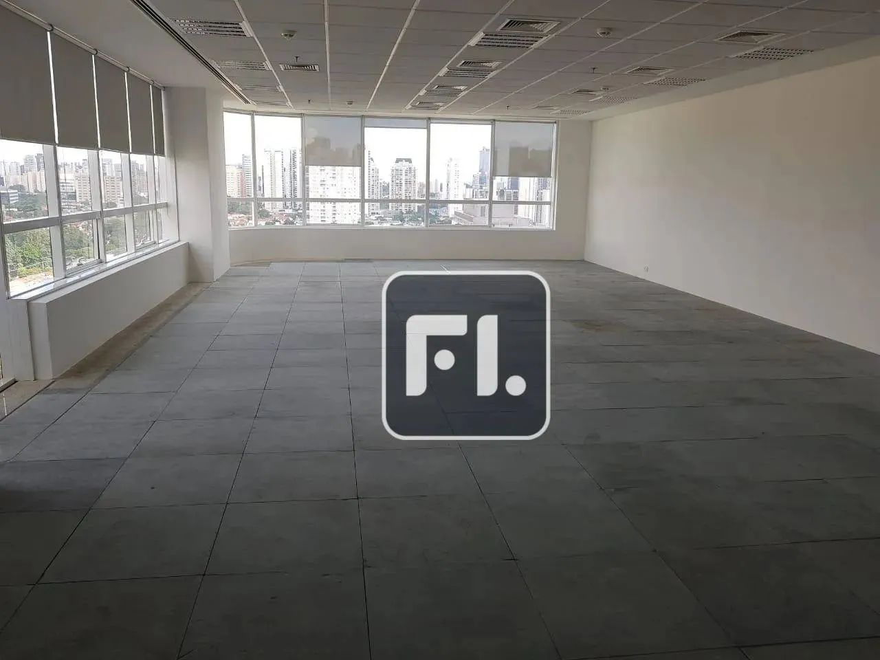Conjunto para alugar, 130 m² por R$ 18.455,62/mês - Brooklin - São Paulo/SP