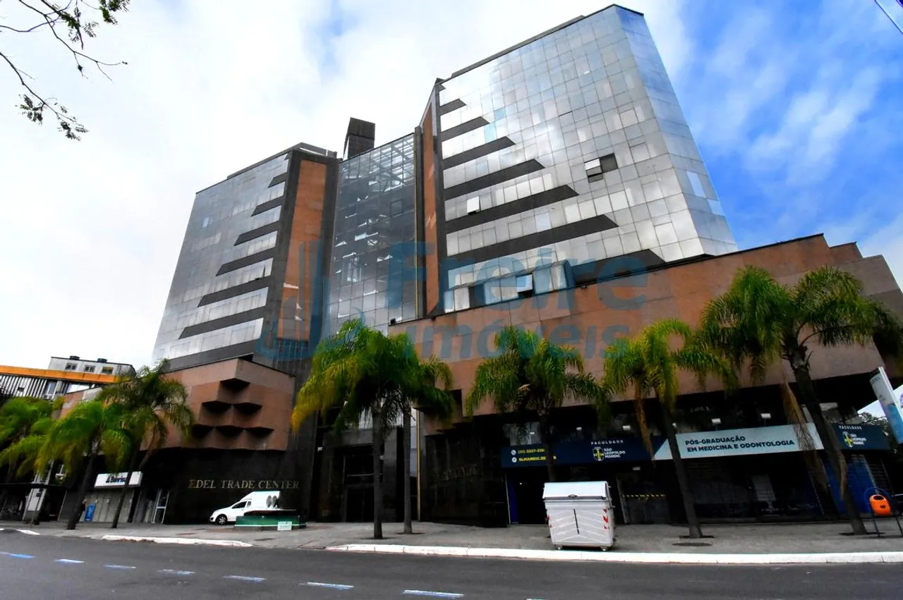 Escritório para Locação na Cidade Baixa com Área de 110 m² - Oportunidade Imperdível!