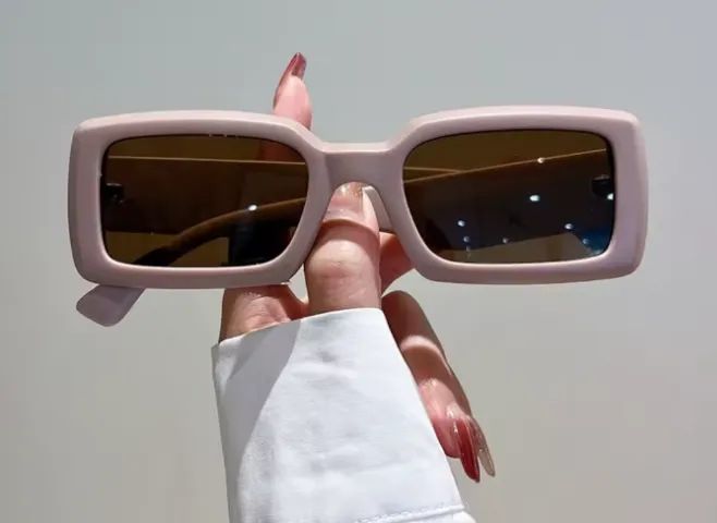 Óculos de Sol Retangular - Estilo e Elegância  - Foto 3