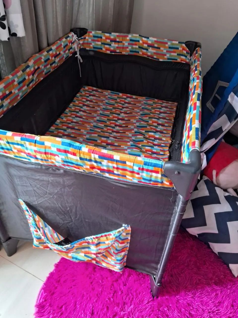 Por. 400. -  Cercado  / Berço portátil  - Foto 4