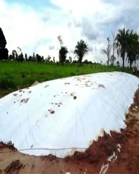 Lona Tanque de Peixes / Silo / Silagem / (Dupla Face) Preta/Branca - 200micras x 12mts Lar - Foto 4