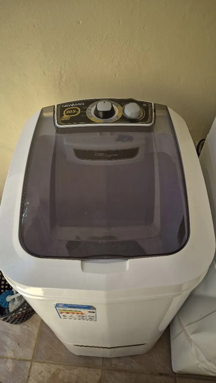 Máquina de Lavar NewMaq 220, 20KG seminova
