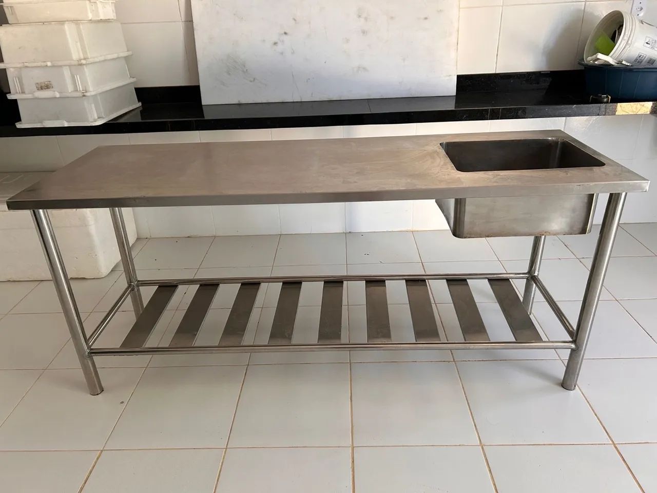 Mesa de aço inox com cuba embutida - Foto 2